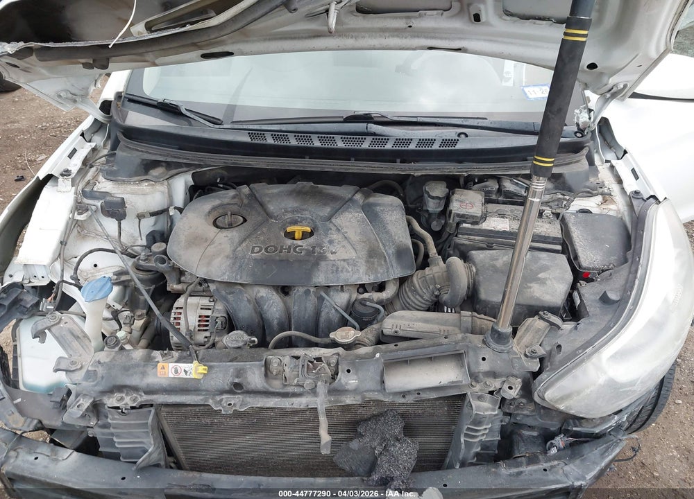 2014 HYUNDAI ELANTRA SE VIN: 5NPDH4AE7EH496453