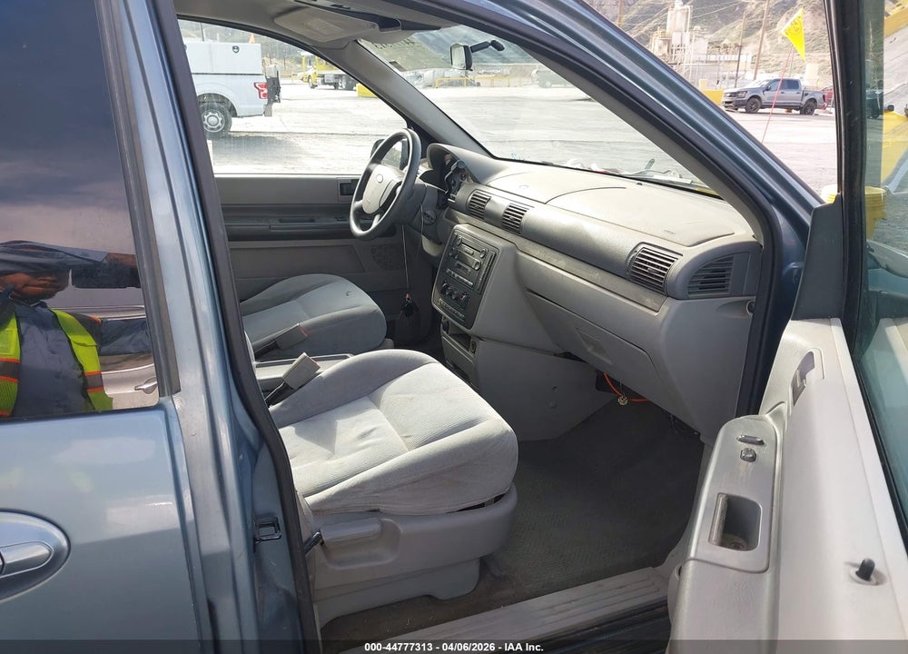 2004 FORD FREESTAR SES VIN: 2FMZA57644BA11904