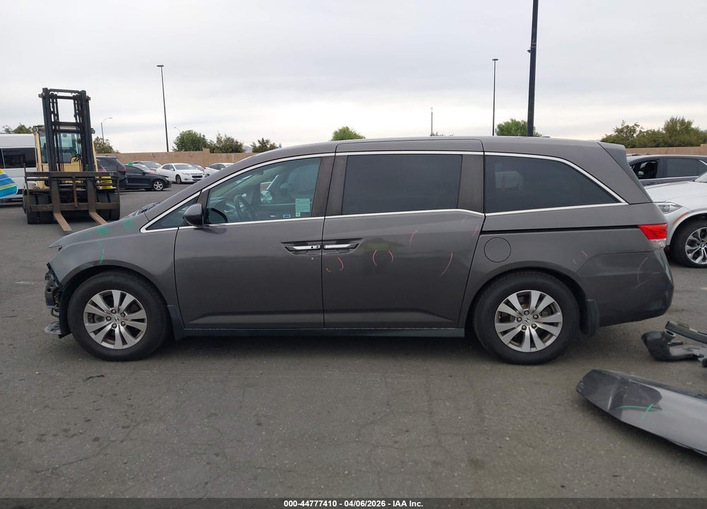2016 HONDA ODYSSEY SE VIN: 5FNRL5H30GB069969
