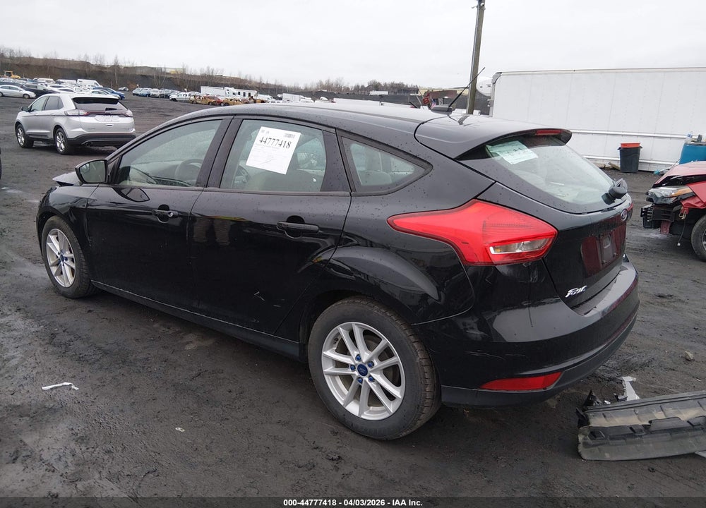 2018 FORD FOCUS SE VIN: 1FADP3K27JL225342