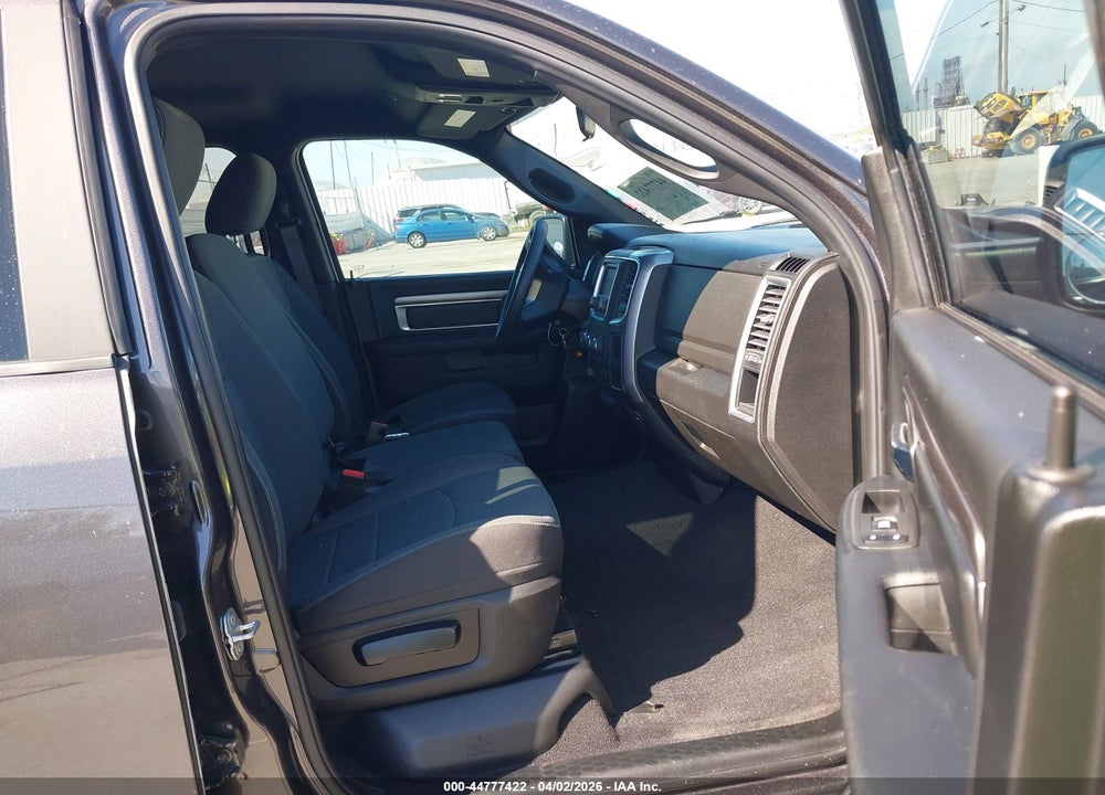 2024 RAM 1500 CLASSIC WARLOCK  4X4 6'4 BOX VIN: 1C6RR7GG2RS130749