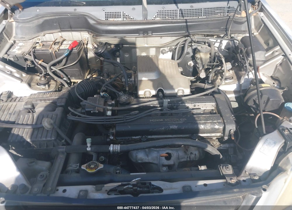 2001 HONDA CR-V LX VIN: JHLRD28401C006382