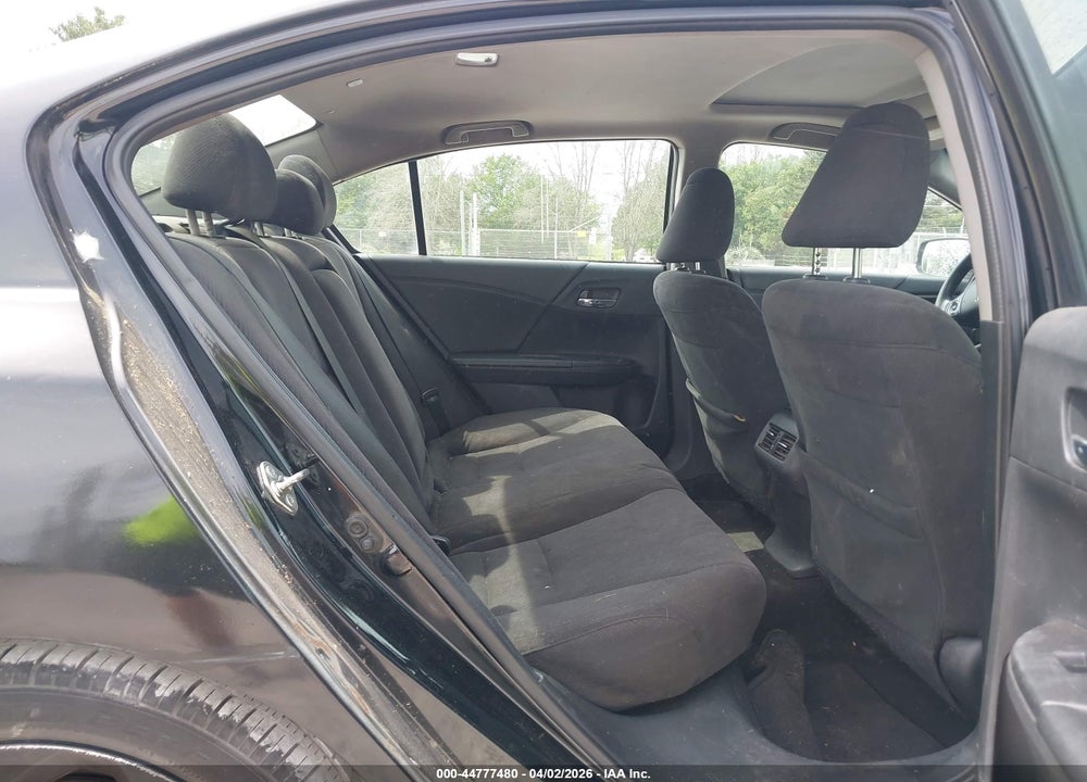 2015 HONDA ACCORD EX VIN: 1HGCR2F76FA127844