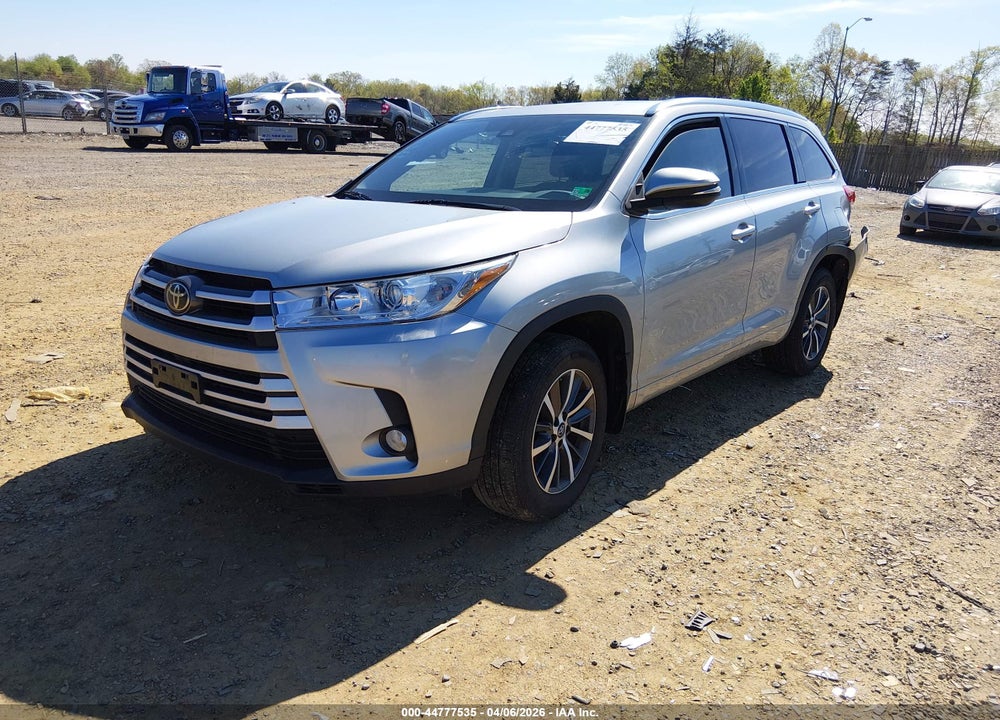 2017 TOYOTA HIGHLANDER XLE VIN: 5TDJZRFH9HS448774