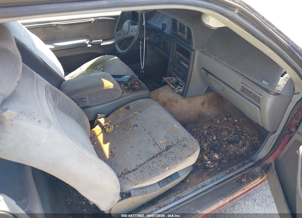 1988 FORD THUNDERBIRD LX VIN: 1FABP62F1JH121573