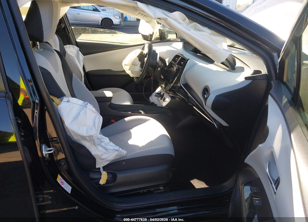 2018 TOYOTA PRIUS ONE VIN: JTDKBRFU2J3065269