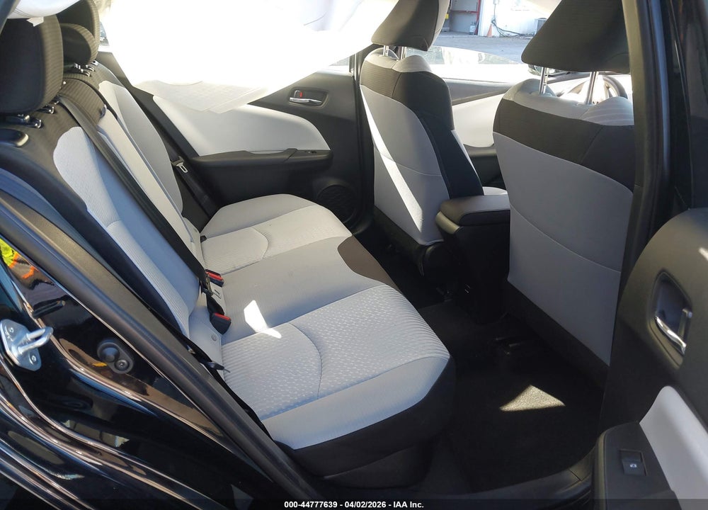 2018 TOYOTA PRIUS ONE VIN: JTDKBRFU2J3065269