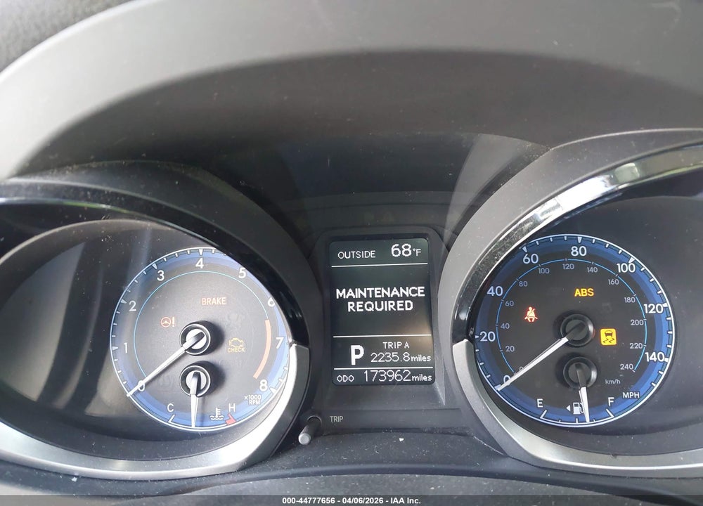 2014 TOYOTA COROLLA S PLUS VIN: 5YFBURHE2EP005148