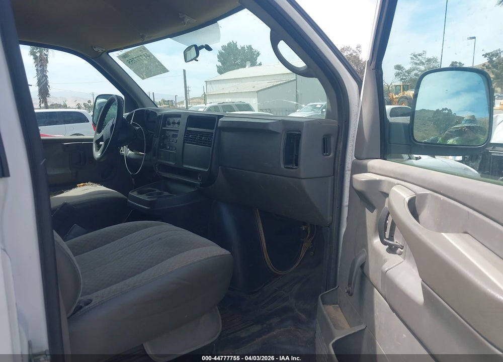 2005 CHEVROLET EXPRESS VIN: 1GCGG29V551123556