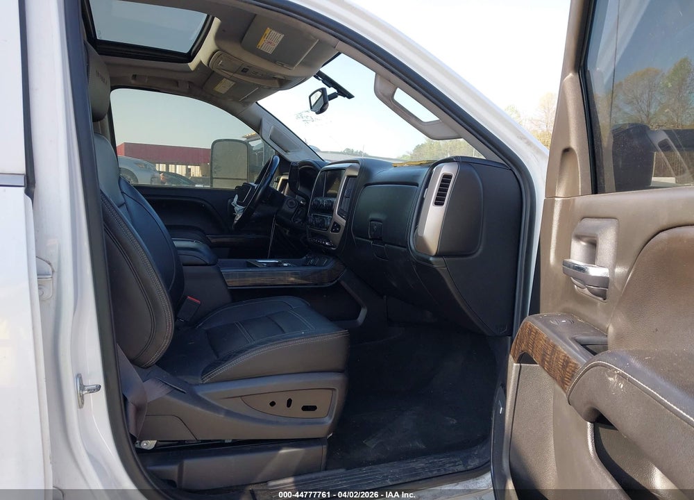 2015 GMC SIERRA K2500 DENALI VIN: 1GT120E80FF175769
