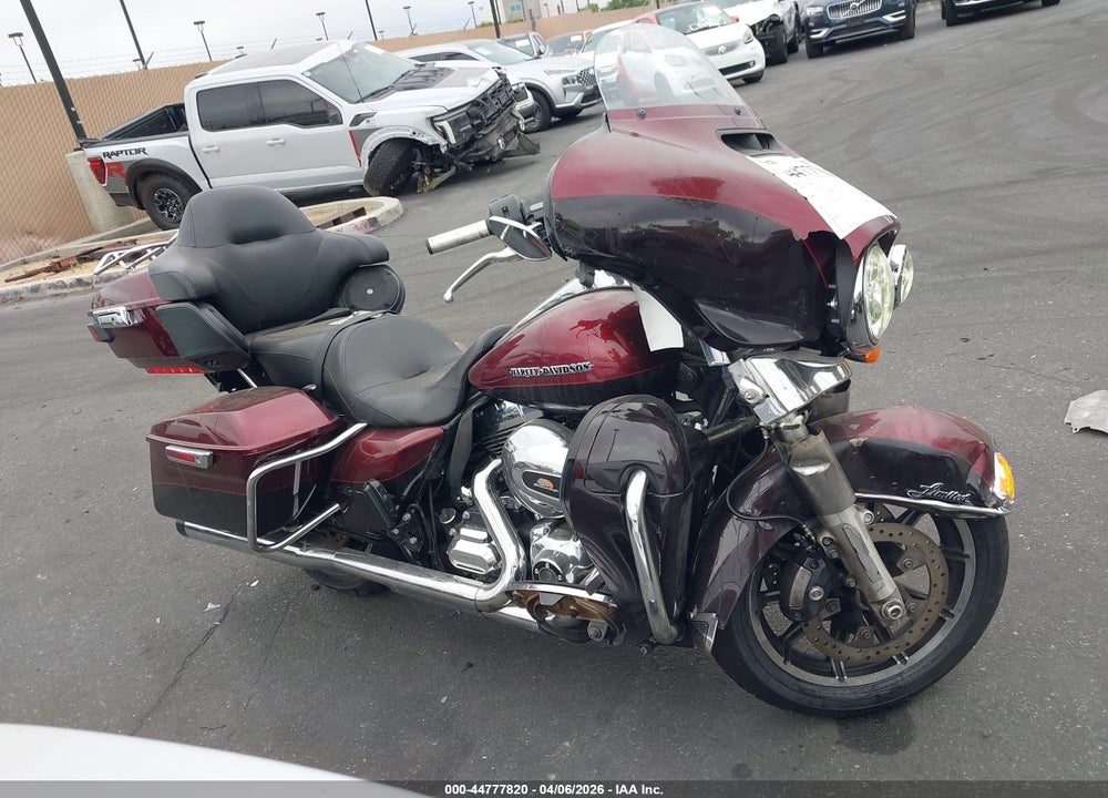 2015 HARLEY-DAVIDSON FLHTKL ULTRA LIMITED LOW VIN: 1HD1KKL38FB600552