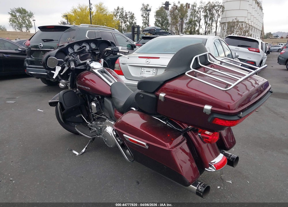 2015 HARLEY-DAVIDSON FLHTKL ULTRA LIMITED LOW VIN: 1HD1KKL38FB600552