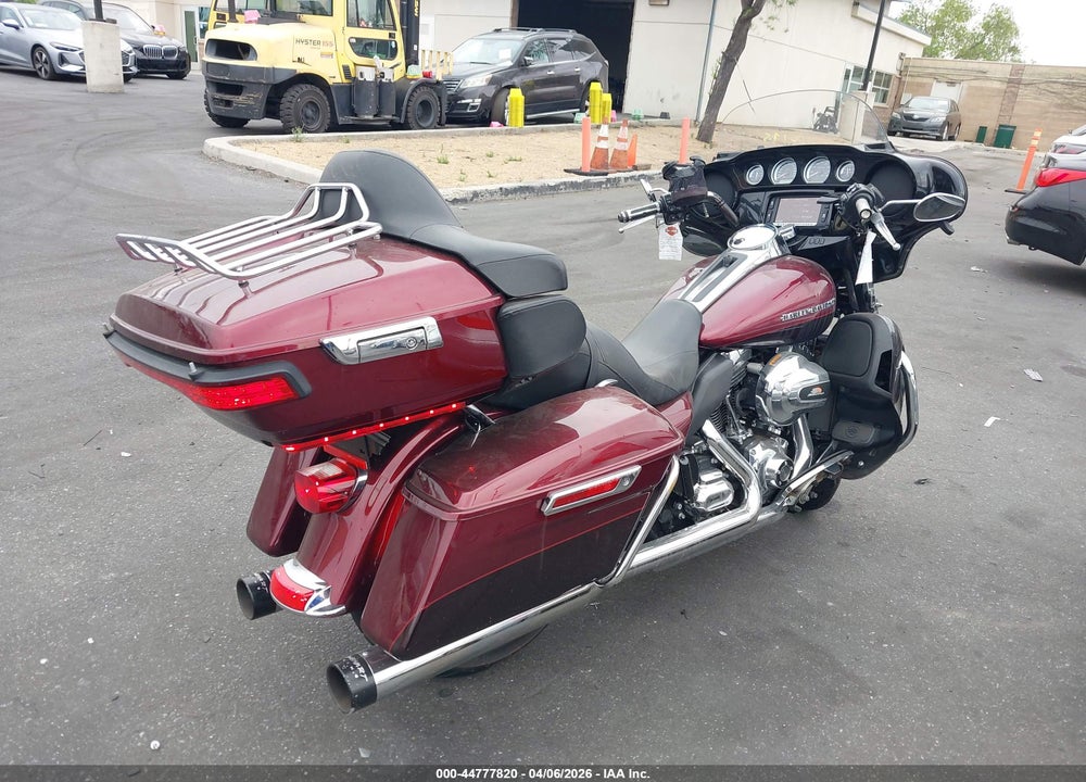2015 HARLEY-DAVIDSON FLHTKL ULTRA LIMITED LOW VIN: 1HD1KKL38FB600552