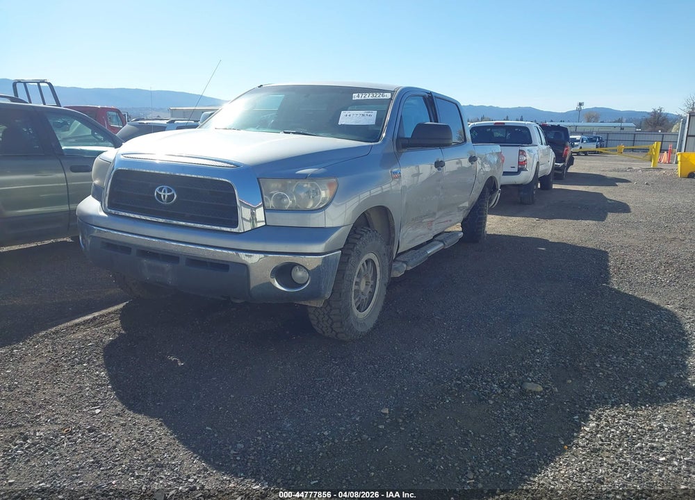 2008 TOYOTA TUNDRA BASE 5.7L V8 VIN: 5TFDV541X8X069011