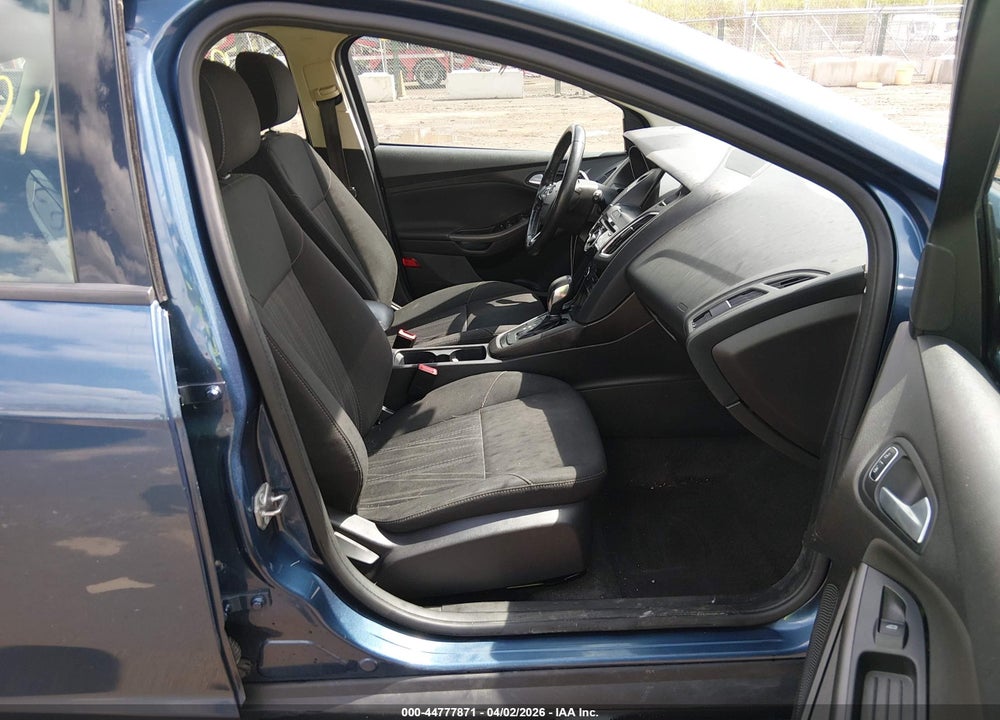 2018 FORD FOCUS SEL VIN: 1FADP3M24JL210259