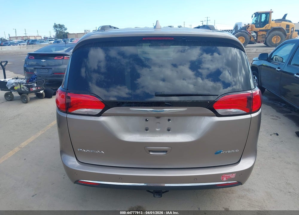 2018 CHRYSLER PACIFICA HYBRID TOURING L VIN: 2C4RC1L76JR129297