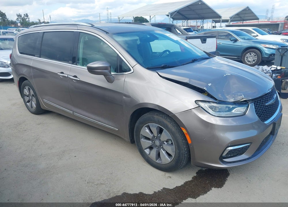 2018 CHRYSLER PACIFICA HYBRID TOURING L VIN: 2C4RC1L76JR129297