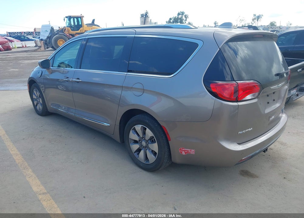 2018 CHRYSLER PACIFICA HYBRID TOURING L VIN: 2C4RC1L76JR129297