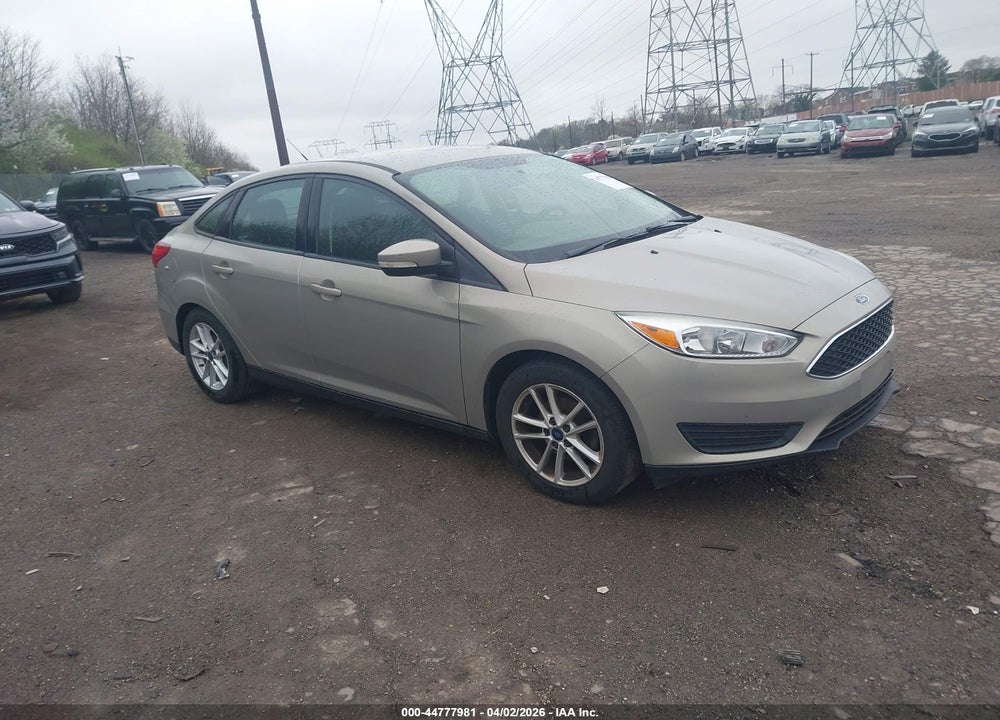 2015 FORD FOCUS SE VIN: 1FADP3F22FL204450