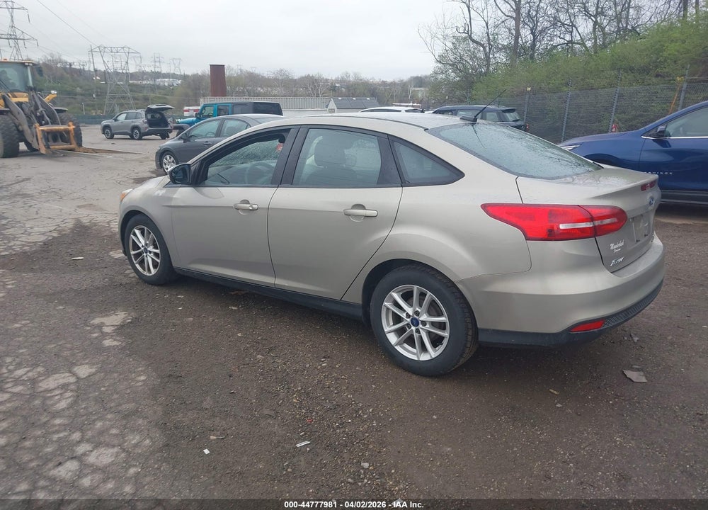 2015 FORD FOCUS SE VIN: 1FADP3F22FL204450