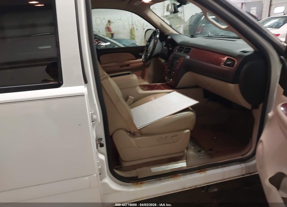 2007 CHEVROLET SUBURBAN 1500 LTZ VIN: 3GNFK16Y87G195009