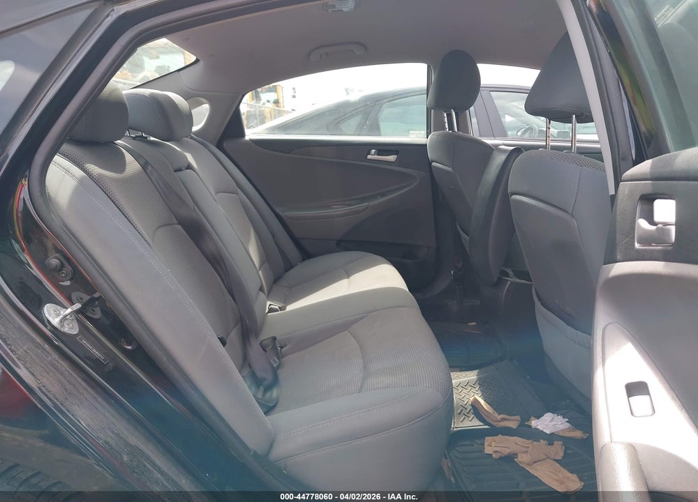 2013 HYUNDAI SONATA GLS VIN: 5NPEB4AC3DH810733