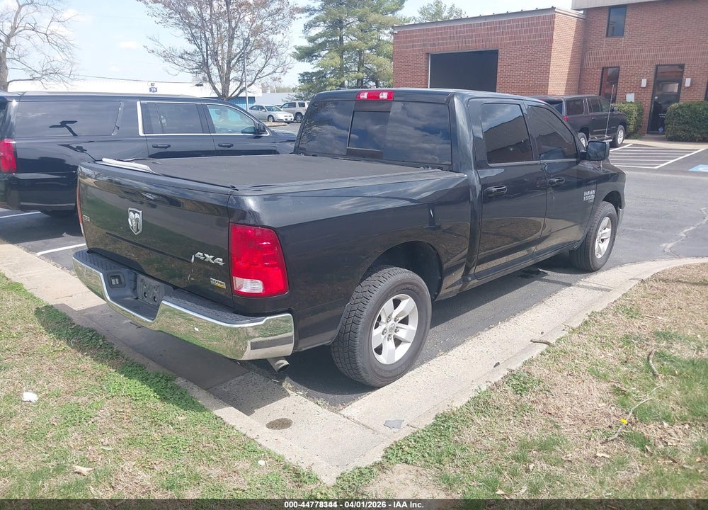 2019 RAM 1500 CLASSIC SLT  4X4 5'7 BOX VIN: 1C6RR7LG6KS516490
