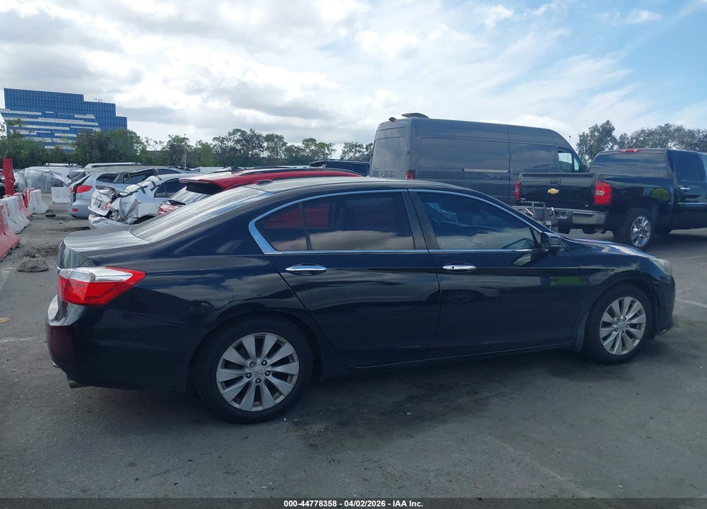 2015 HONDA ACCORD EX-L VIN: 1HGCR2F82FA263431