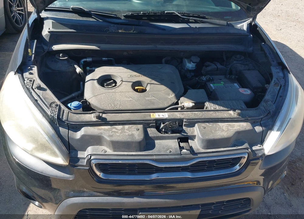 2013 KIA SOUL + VIN: KNDJT2A62D7530607