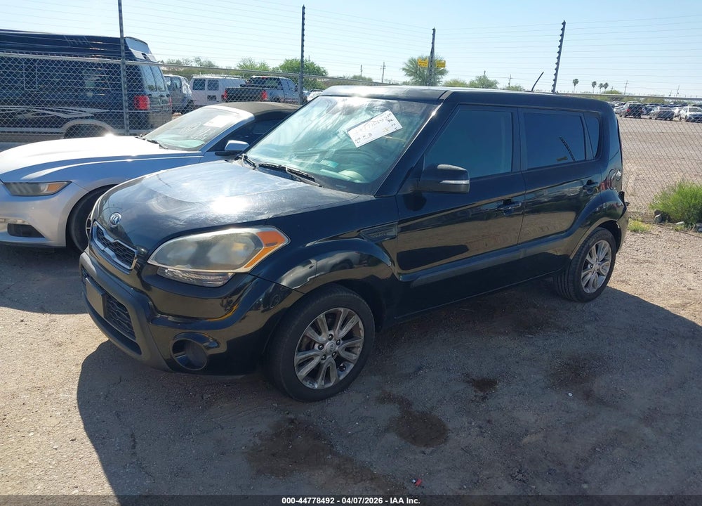 2013 KIA SOUL + VIN: KNDJT2A62D7530607
