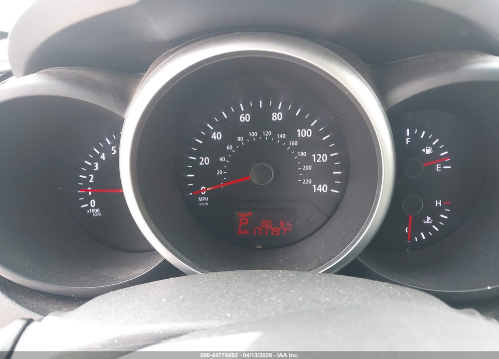 2013 KIA SOUL + VIN: KNDJT2A62D7530607