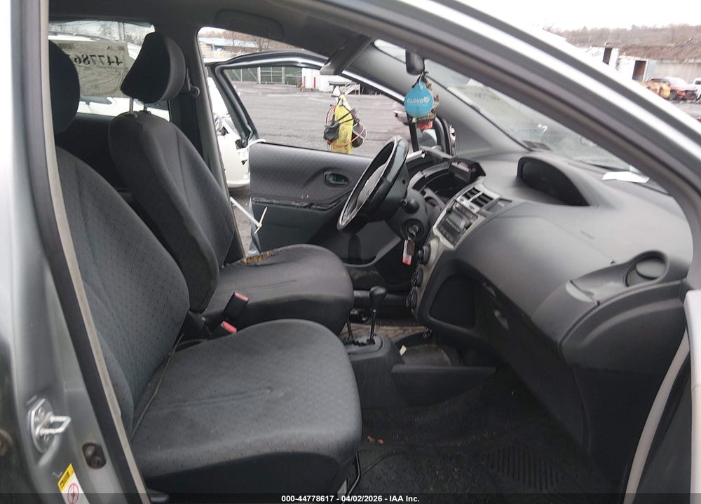 2010 TOYOTA YARIS VIN: JTDKT4K3XA5284580