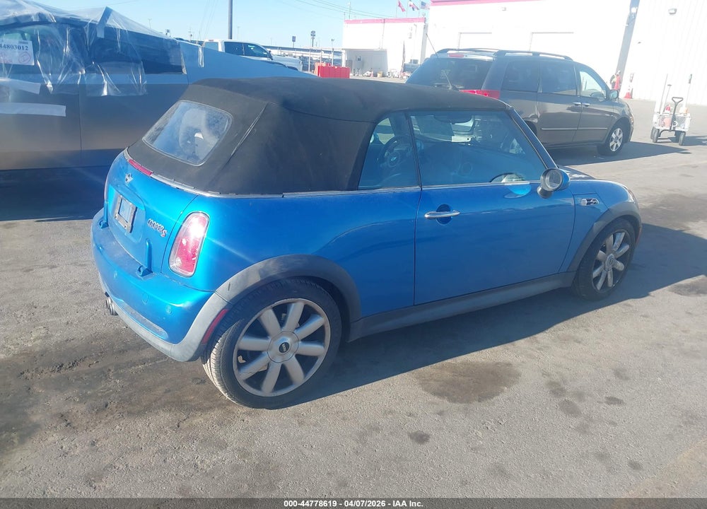 2007 MINI COOPER S VIN: WMWRH33597TJ43592