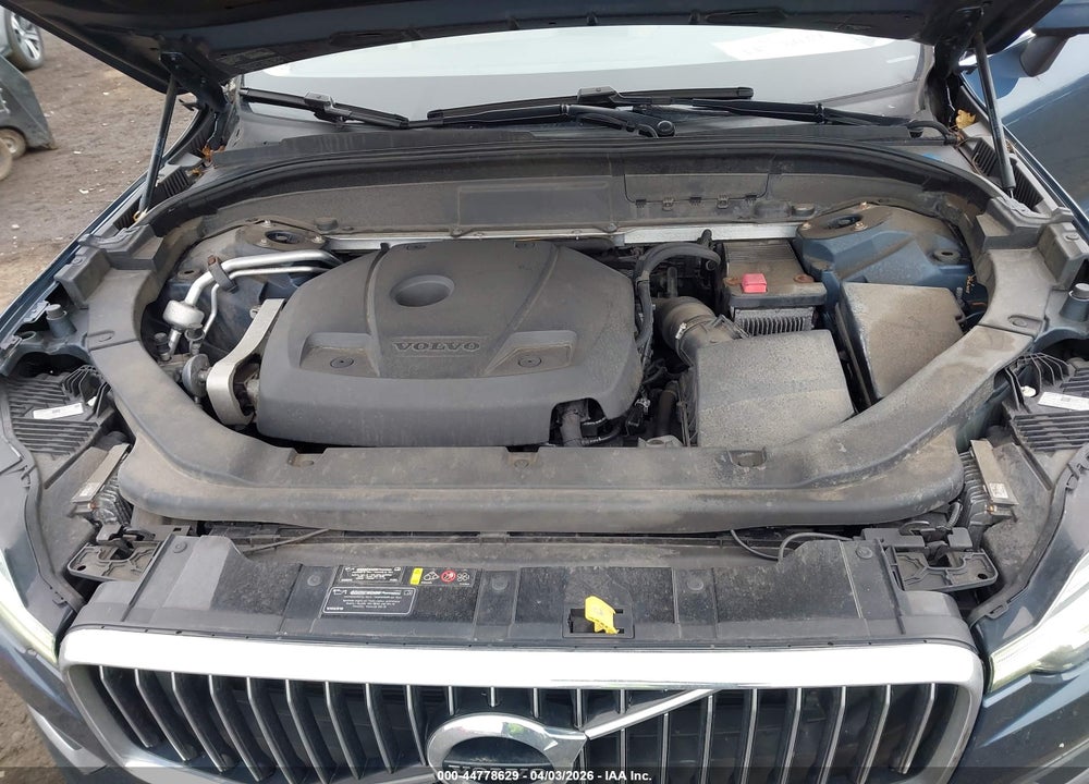 2018 VOLVO XC60 T5 INSCRIPTION VIN: YV4102RL3J1040420
