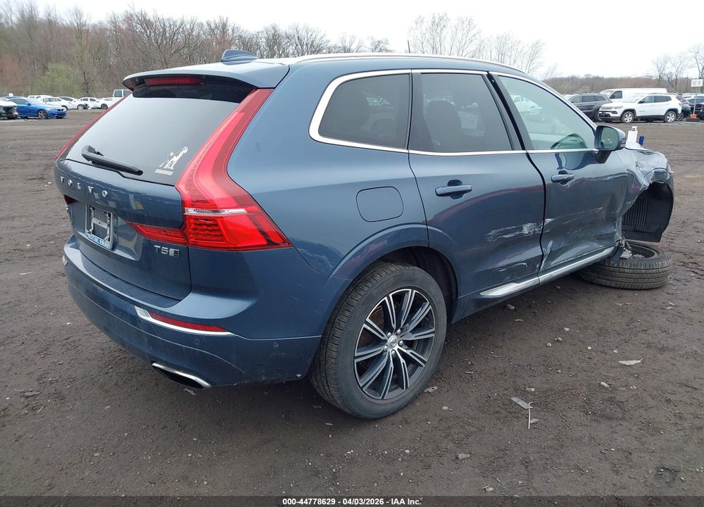 2018 VOLVO XC60 T5 INSCRIPTION VIN: YV4102RL3J1040420