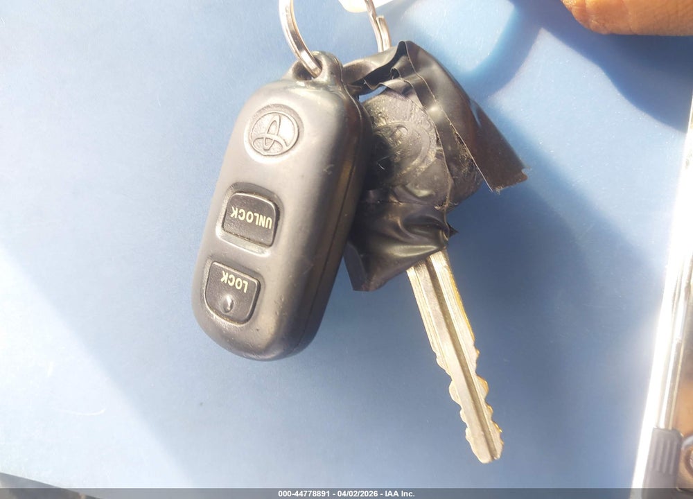2005 TOYOTA COROLLA S VIN: 1NXBR32E85Z548655