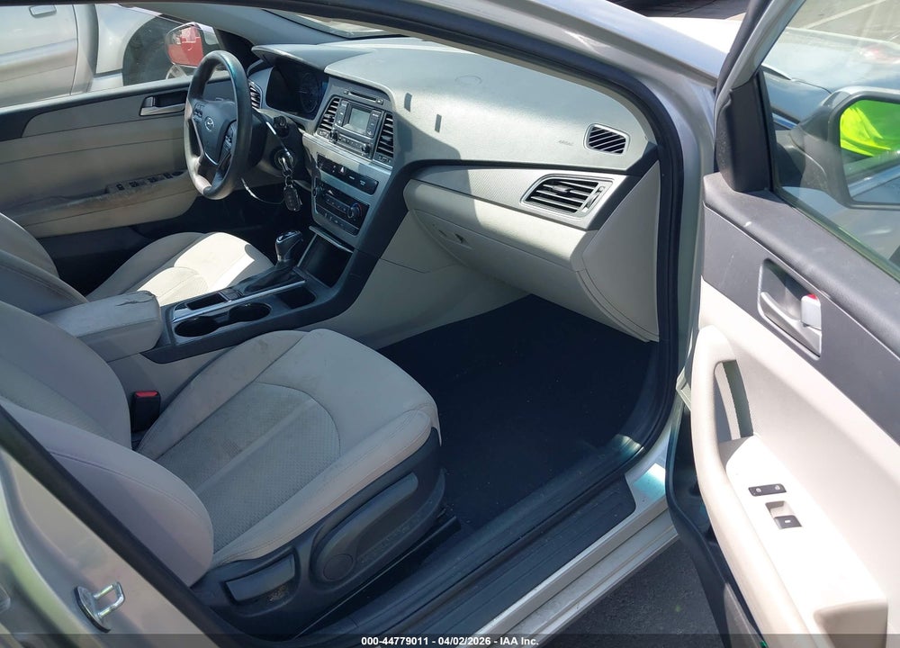2017 HYUNDAI SONATA VIN: 5NPE24AF0HH531174