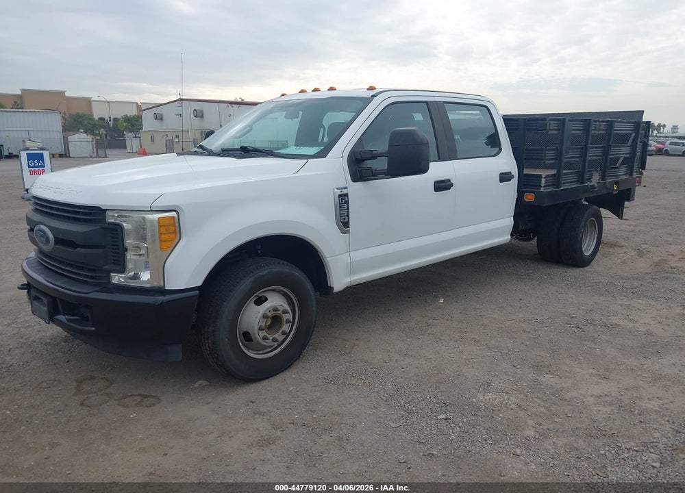 2017 FORD F-350 CHASSIS XL VIN: 1FD8W3G6XHEE29007