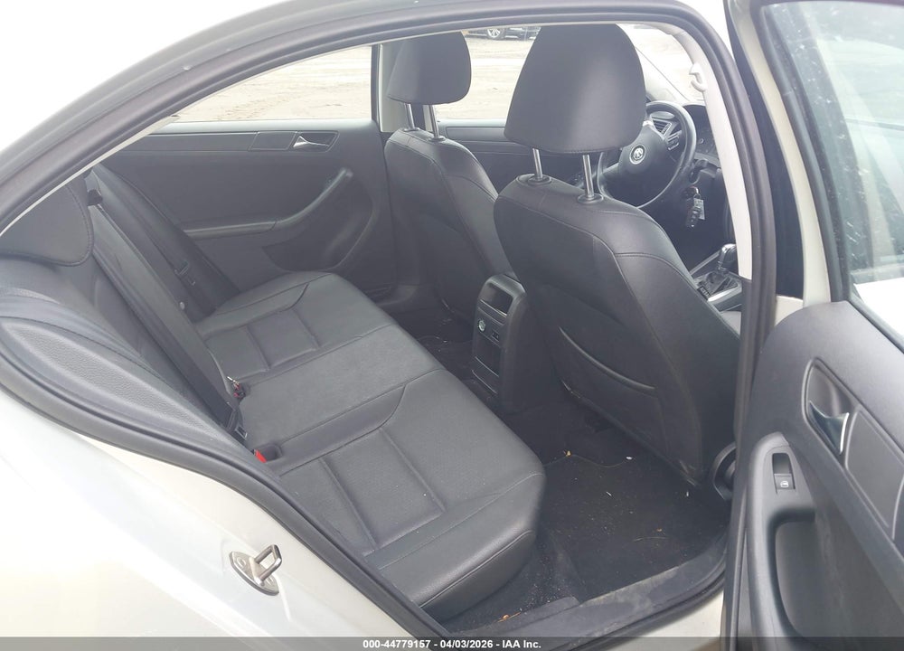 2011 VOLKSWAGEN JETTA 2.5L SE VIN: 3VWDZ7AJ9BM359187