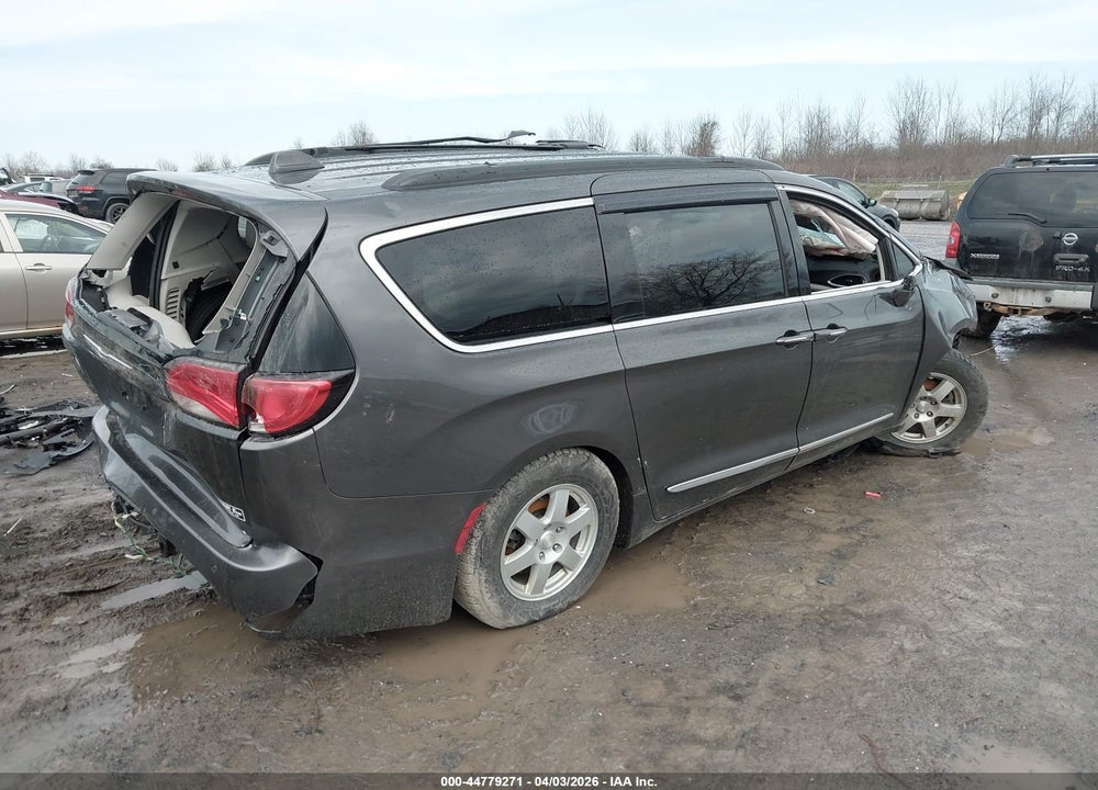 2017 CHRYSLER PACIFICA TOURING-L VIN: 2C4RC1BG7HR661508