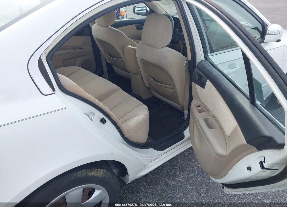 2010 KIA OPTIMA LX VIN: KNAGG4A89A5435557