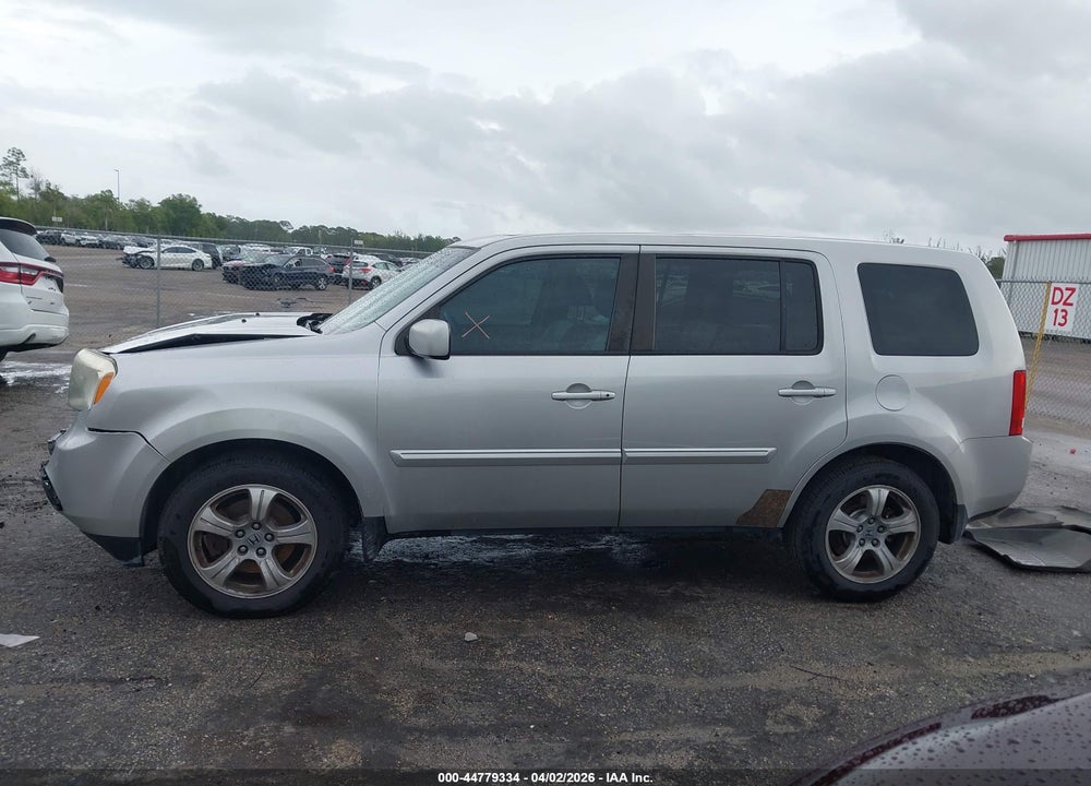 2015 HONDA PILOT EX-L VIN: 5FNYF3H51FB029908