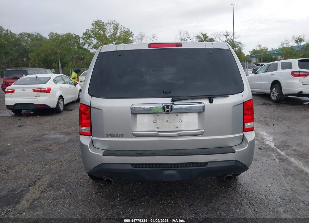 2015 HONDA PILOT EX-L VIN: 5FNYF3H51FB029908