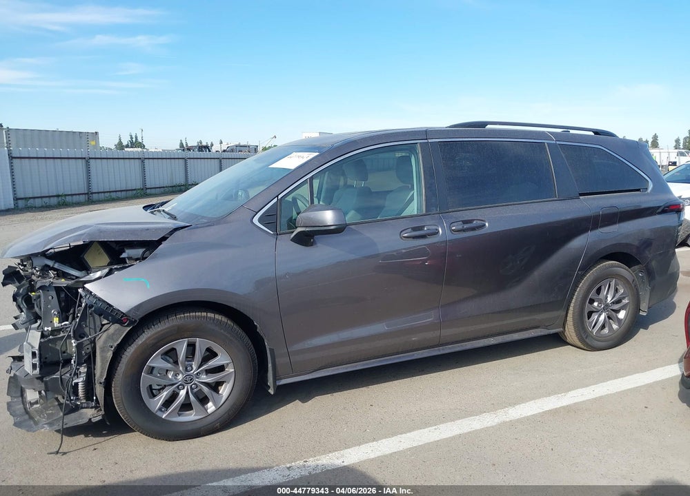 2023 TOYOTA SIENNA LE VIN: 5TDBRKEC4PS174934