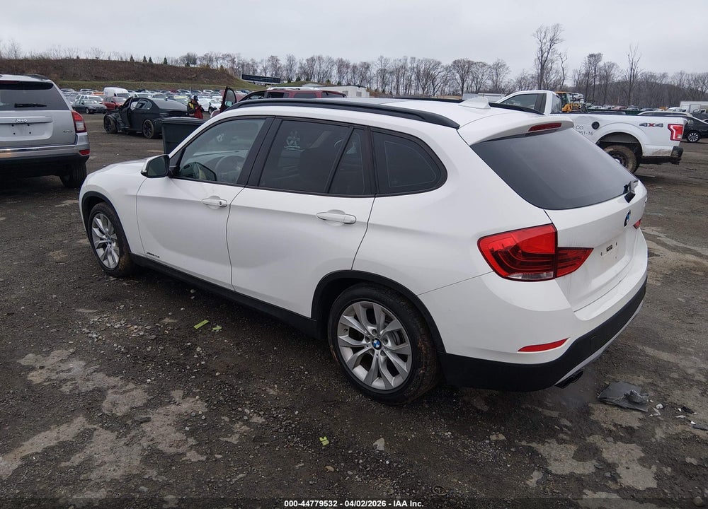 2014 BMW X1 XDRIVE28I VIN: WBAVL1C58EVY15306