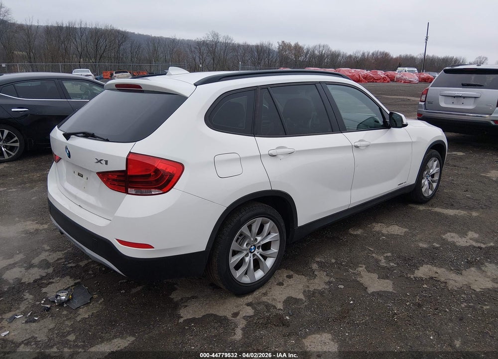 2014 BMW X1 XDRIVE28I VIN: WBAVL1C58EVY15306