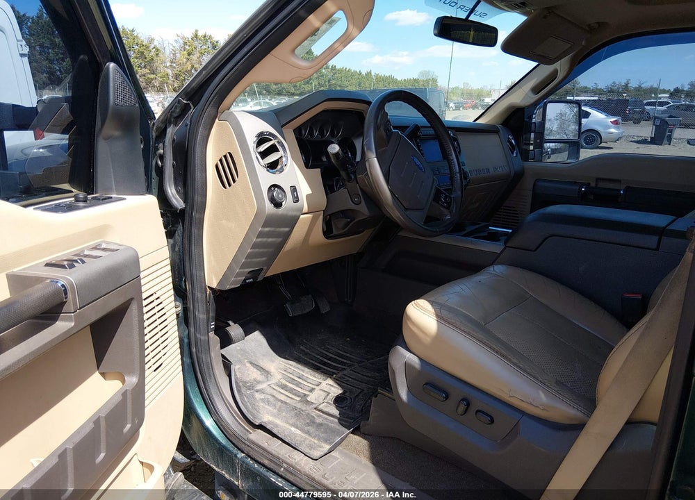 2011 FORD F-350 LARIAT VIN: 1FT8W3BT0BEC89686