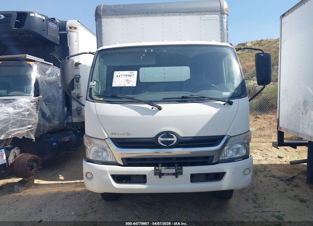 2014 HINO 195 VIN: JHHRDM2H3EK001755