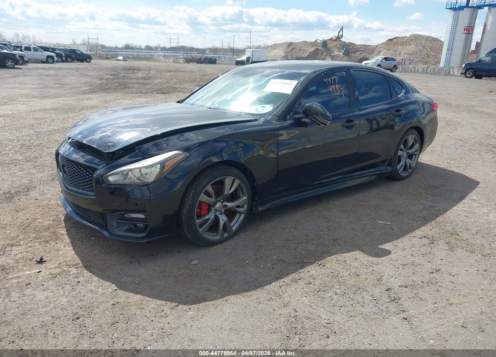 2011 INFINITI M56 VIN: JN1AY1AP8BM520220