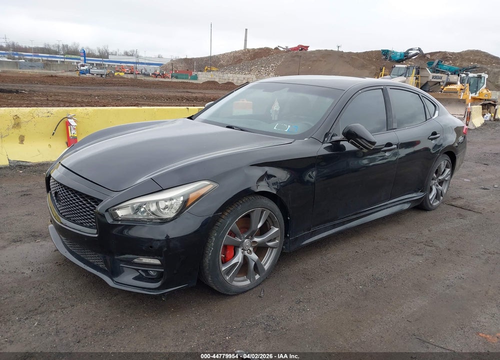 2011 INFINITI M56 VIN: JN1AY1AP8BM520220